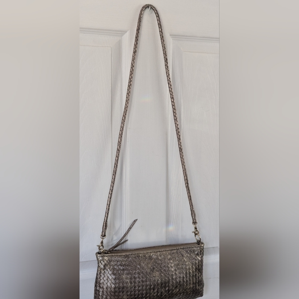 Elliott Luca Woven Crossbody - Picture 5 of 12